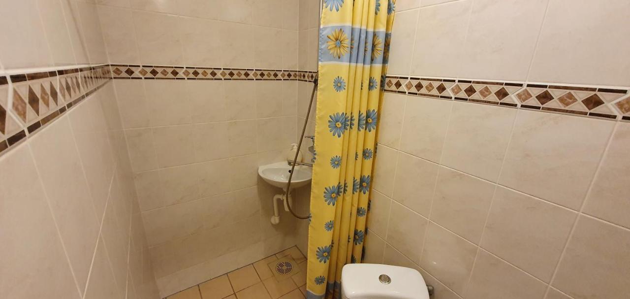Kure Guesthouse Rahinge Kültér fotó