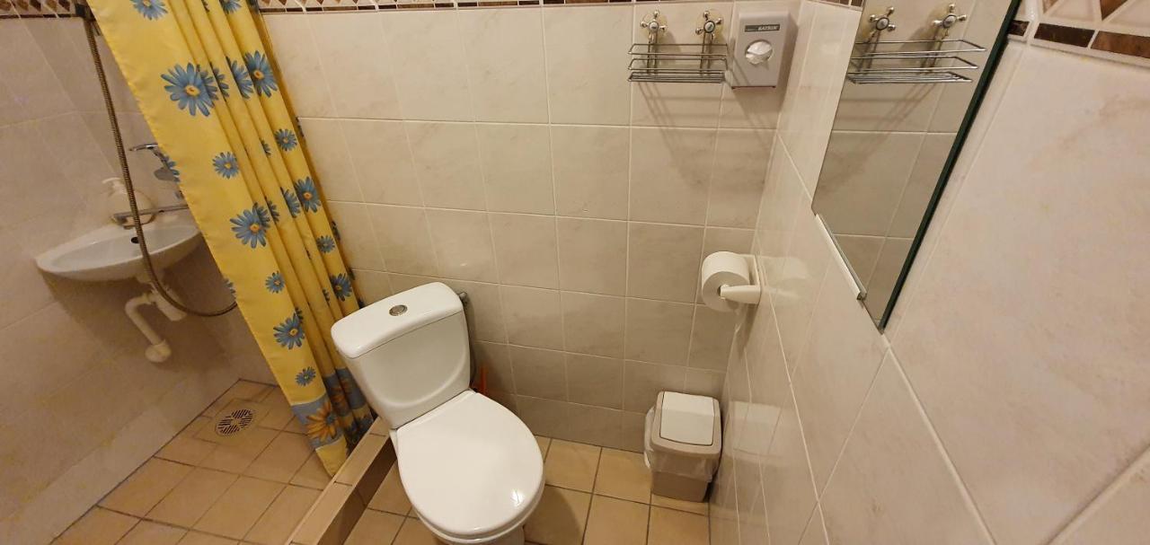 Kure Guesthouse Rahinge Kültér fotó